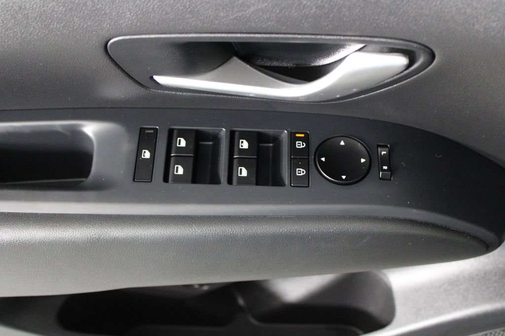 Certified 2026 Hyundai Tucson SE FWD image 23