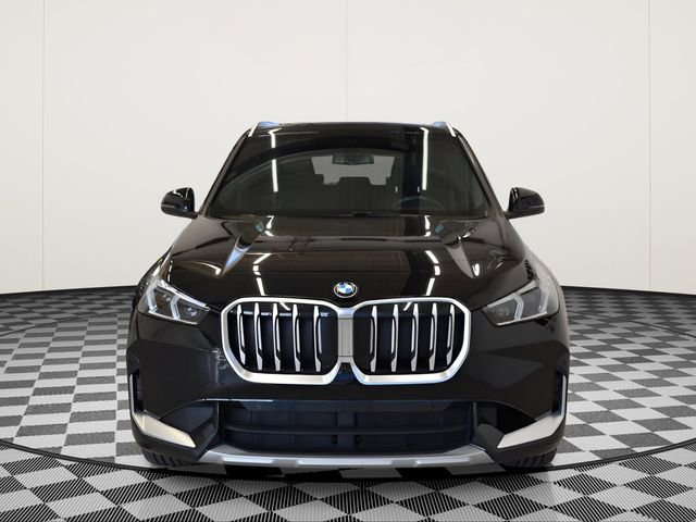 Used 2025 BMW X1 xDrive28i AWD/4WD image 3
