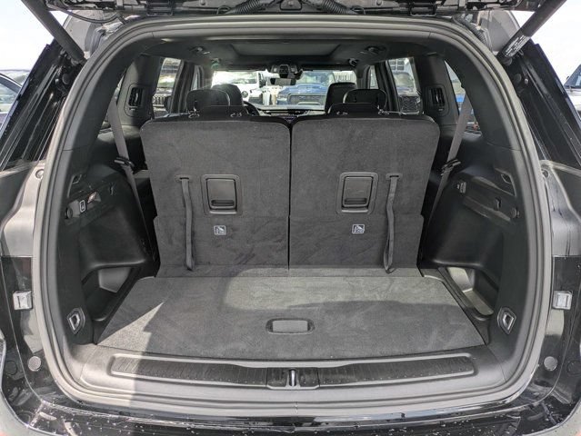 Used 2025 Jeep Grand Cherokee L Limited RWD image 12