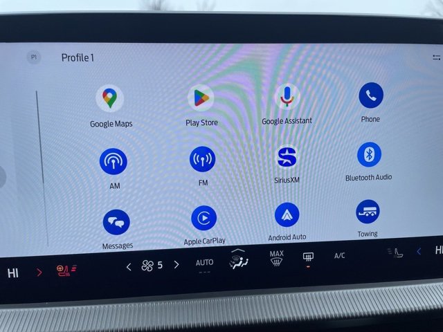 Used 2025 Ford Explorer ST-Line w/ ST-Line Street Pack image 4