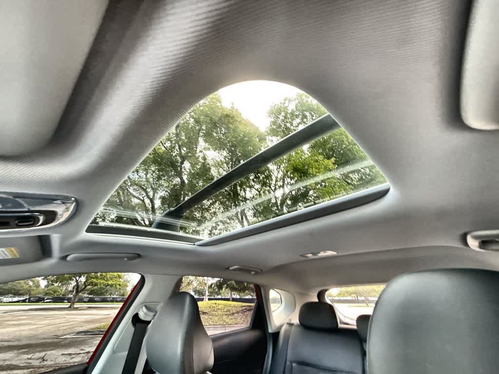 Used 2024 Hyundai Kona Limited FWD image 17