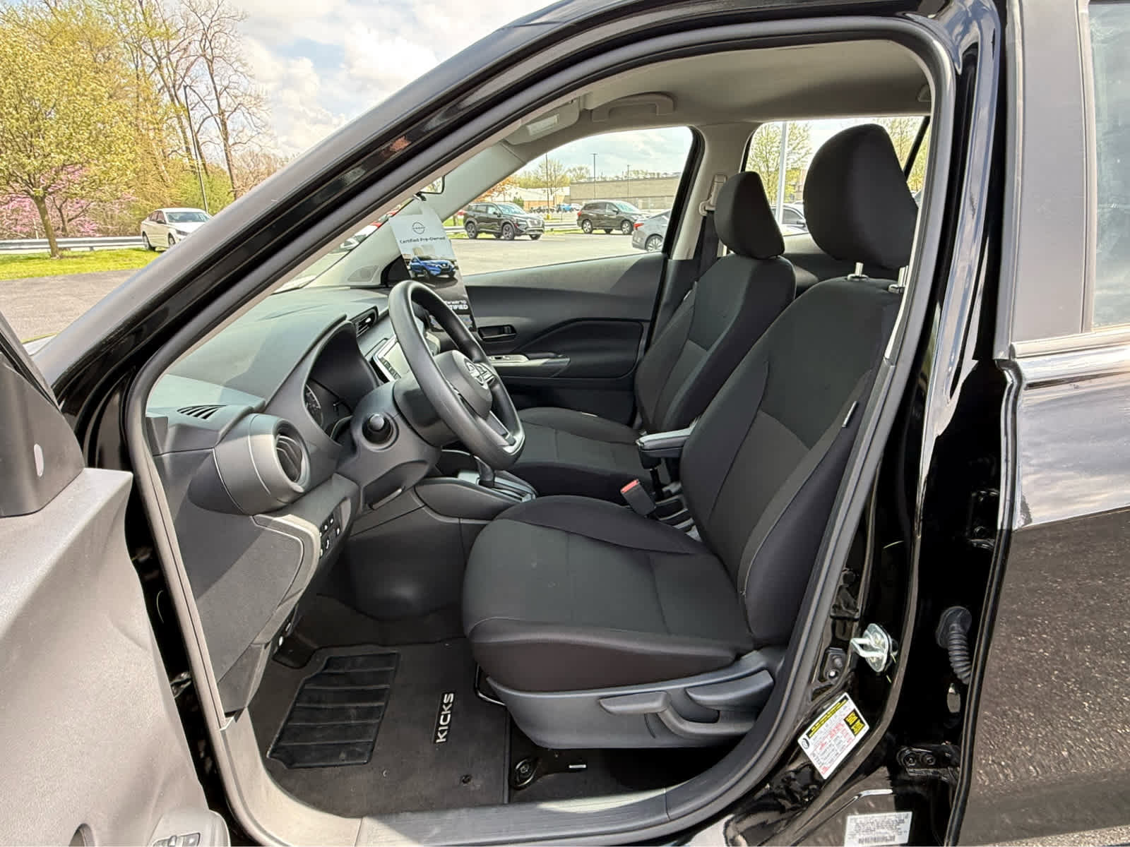 Used 2025 Nissan Kicks Play S FWD image 13