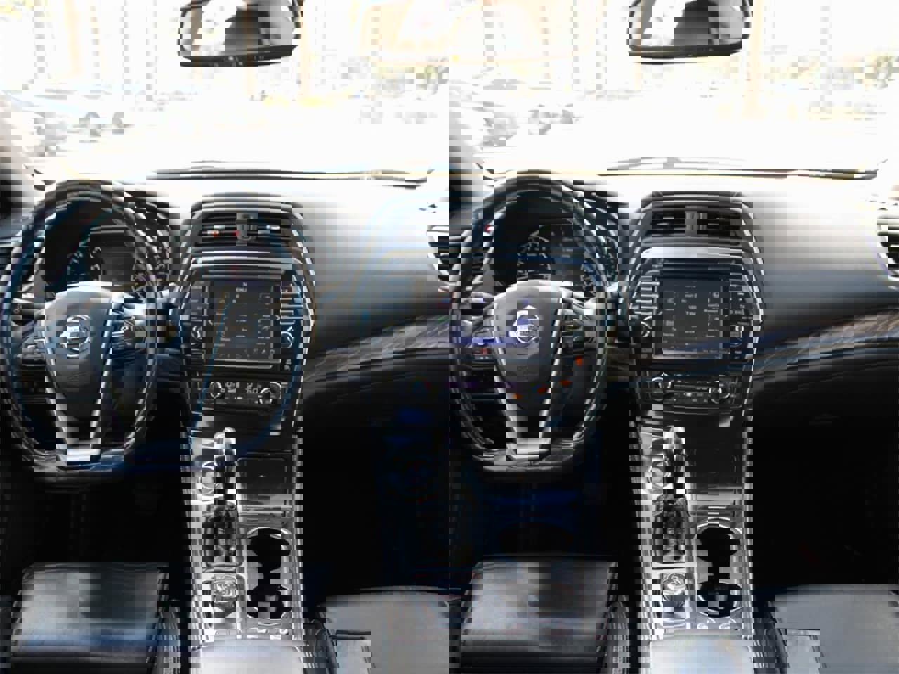 Used 2016 Nissan Maxima Platinum image 12