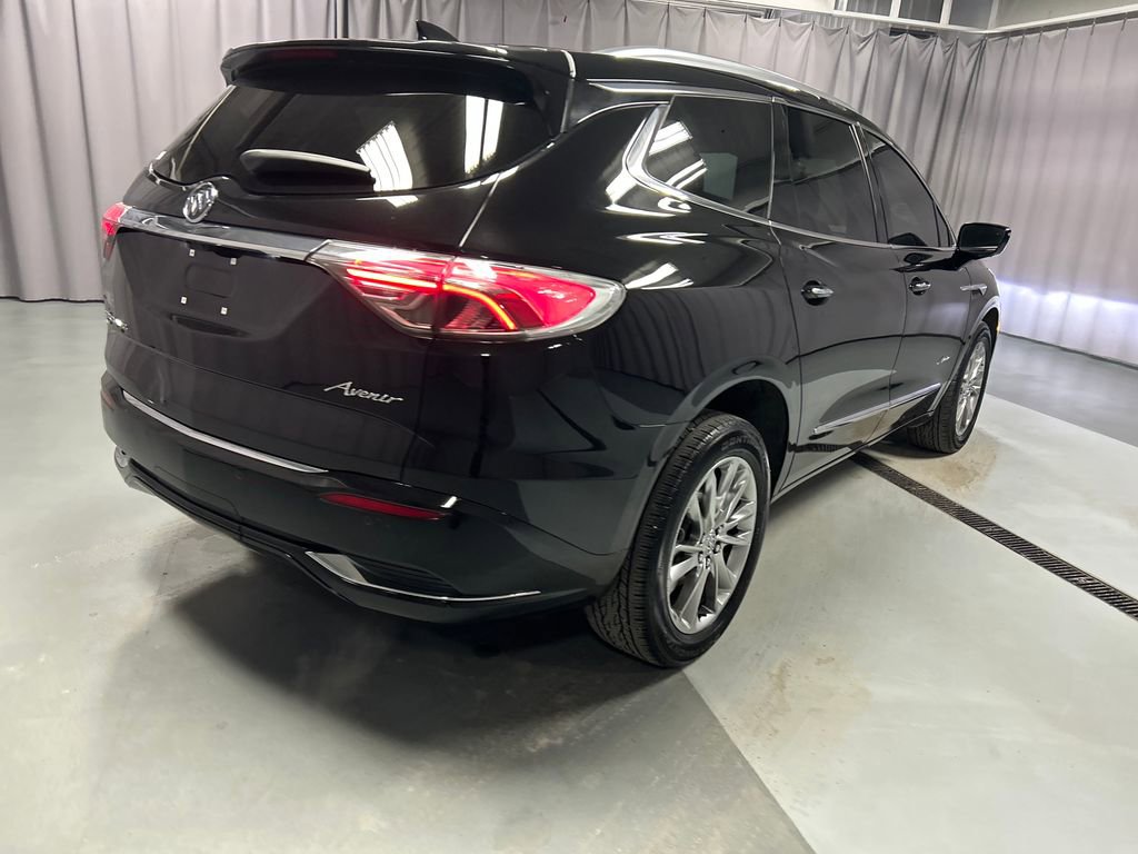 Used 2024 Buick Enclave Avenir w/ Avenir Technology Package image 7