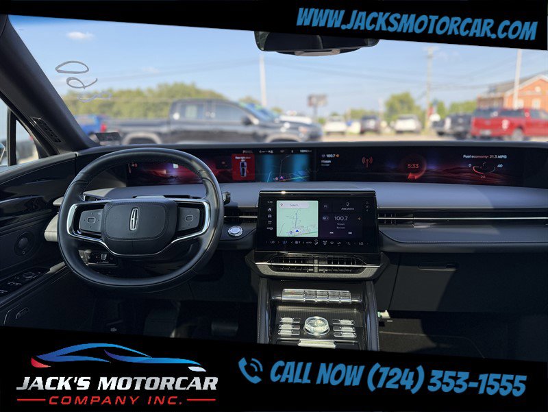 Used 2024 Lincoln Nautilus Reserve w/ Equipment Group 202A image 15