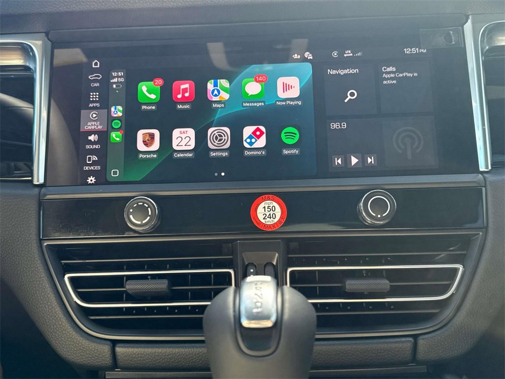 Used 2025 Porsche Macan image 21