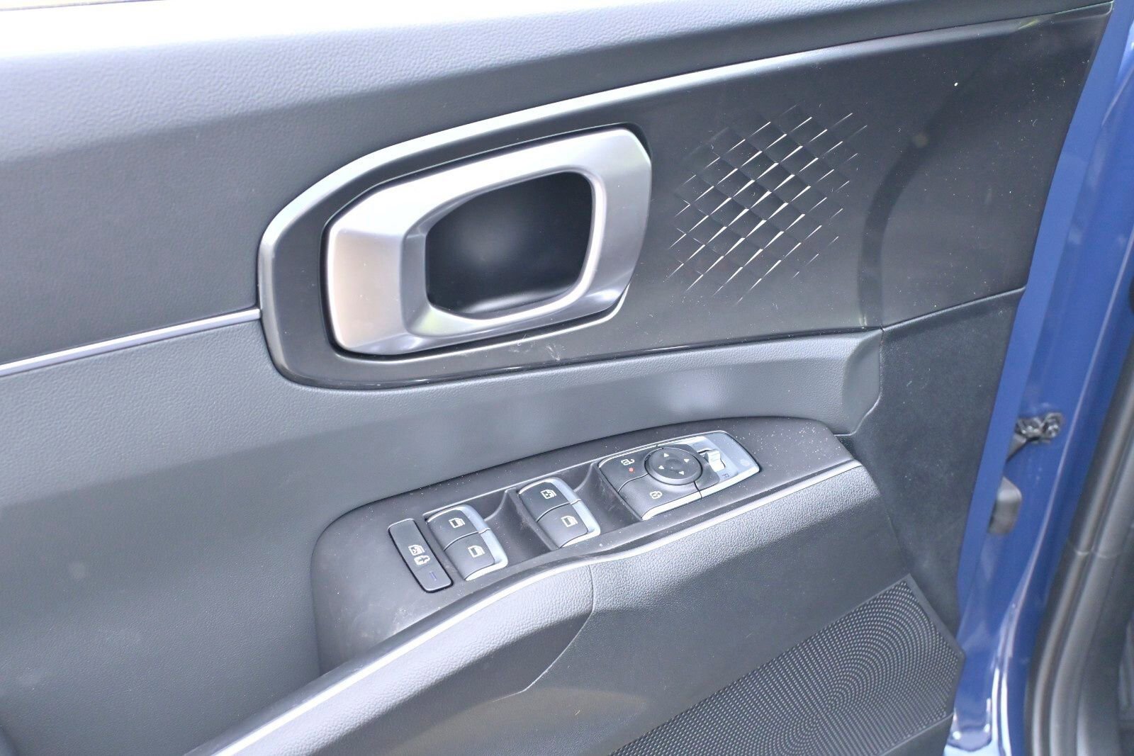 Used 2025 Kia Sorento S w/ Panoramic Sunroof Package image 26