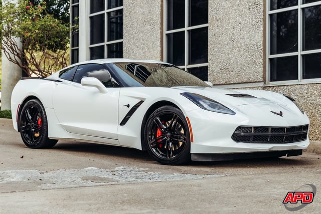 Used 2017 Chevrolet Corvette Stingray Coupe w/ Carbon Flash Badge Package RWD image 5