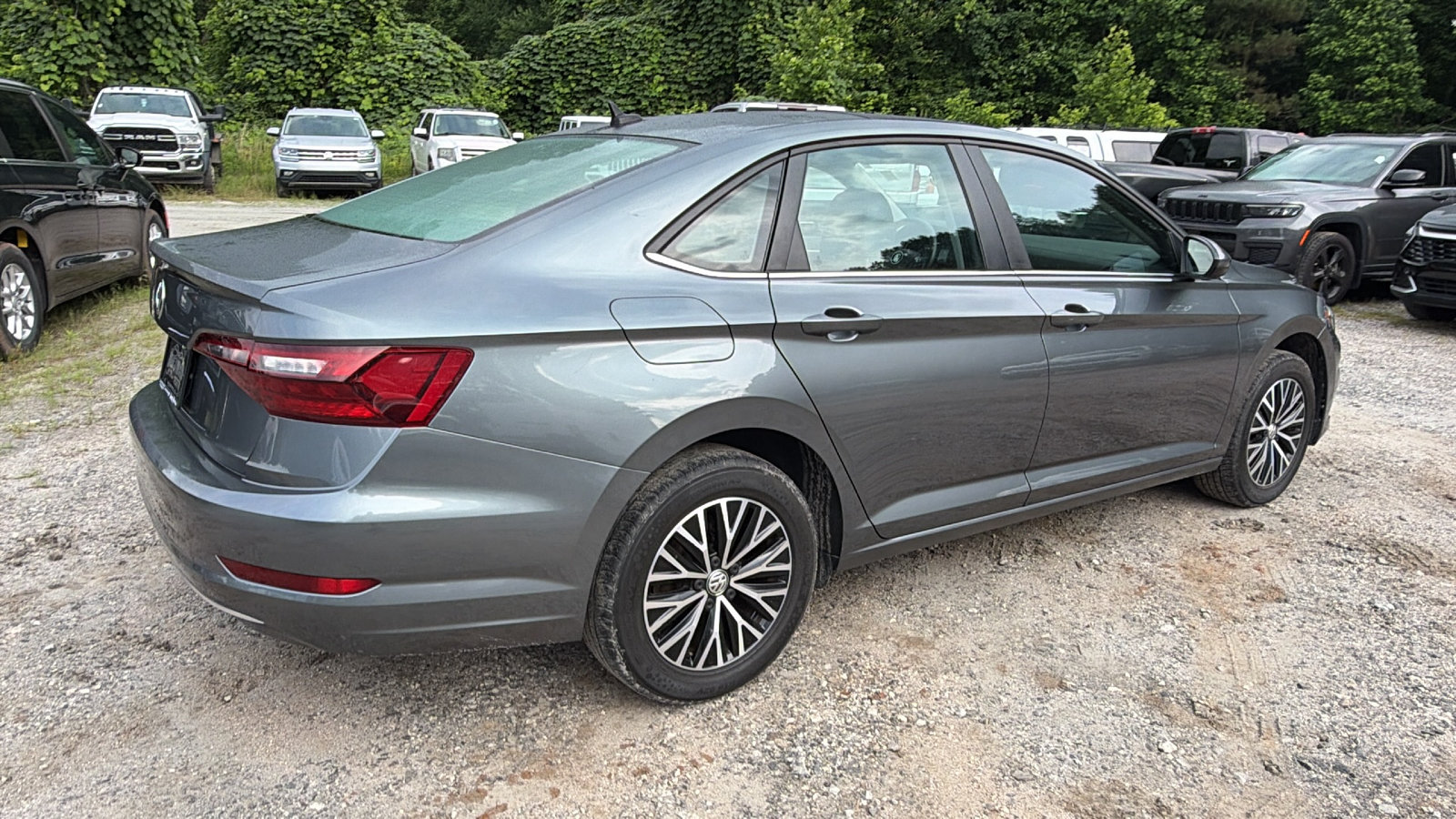 Used 2021 Volkswagen Jetta SE FWD image 8
