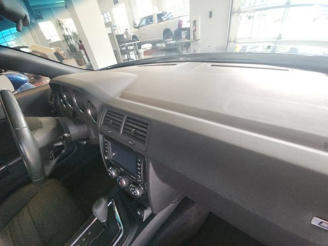 Used 2009 Dodge Challenger R/T RWD image 16