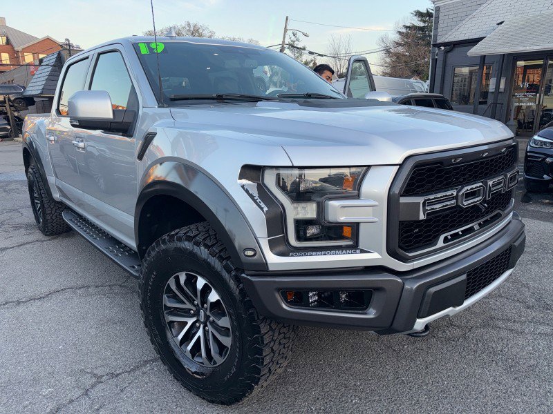 Used 2019 Ford F150 Raptor w/ Equipment Group 802A Luxury image 4