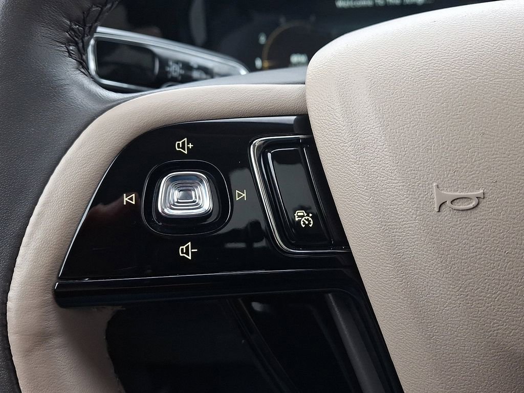 Certified 2022 Lincoln Corsair Reserve w/ Equipment Group 201A image 22