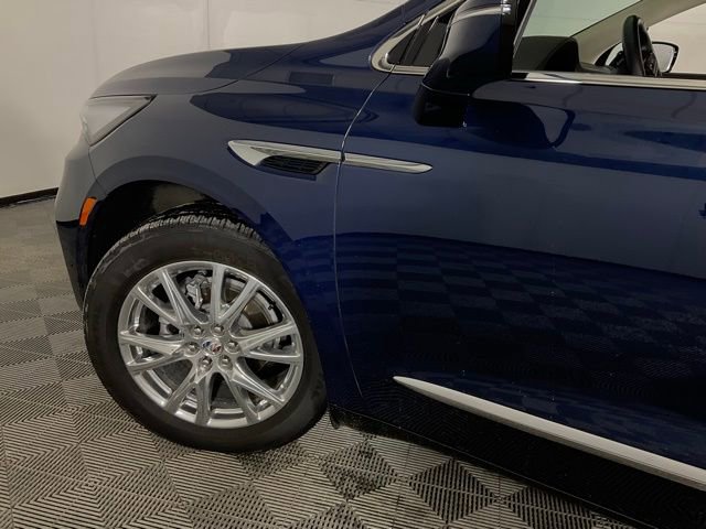 Used 2024 Buick Enclave Essence w/ Experience Buick Package image 39