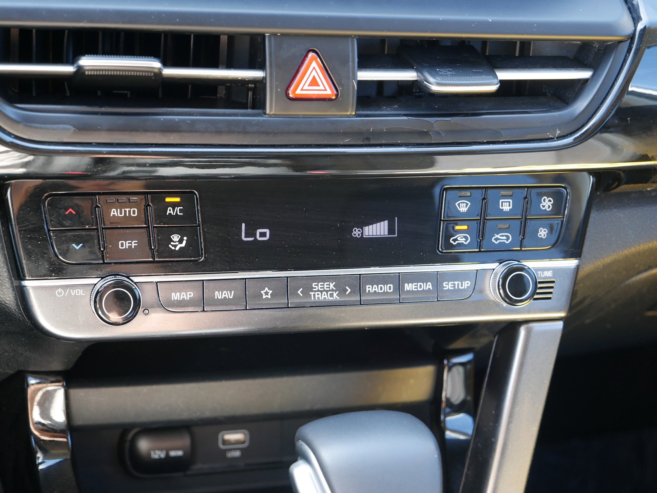 Certified 2024 Kia Seltos X-Line image 23