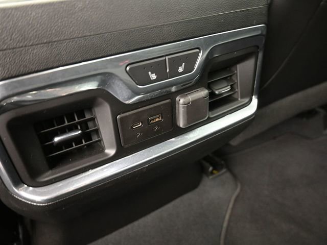 Used 2019 Chevrolet Silverado 1500 High Country w/ Technology Package image 28