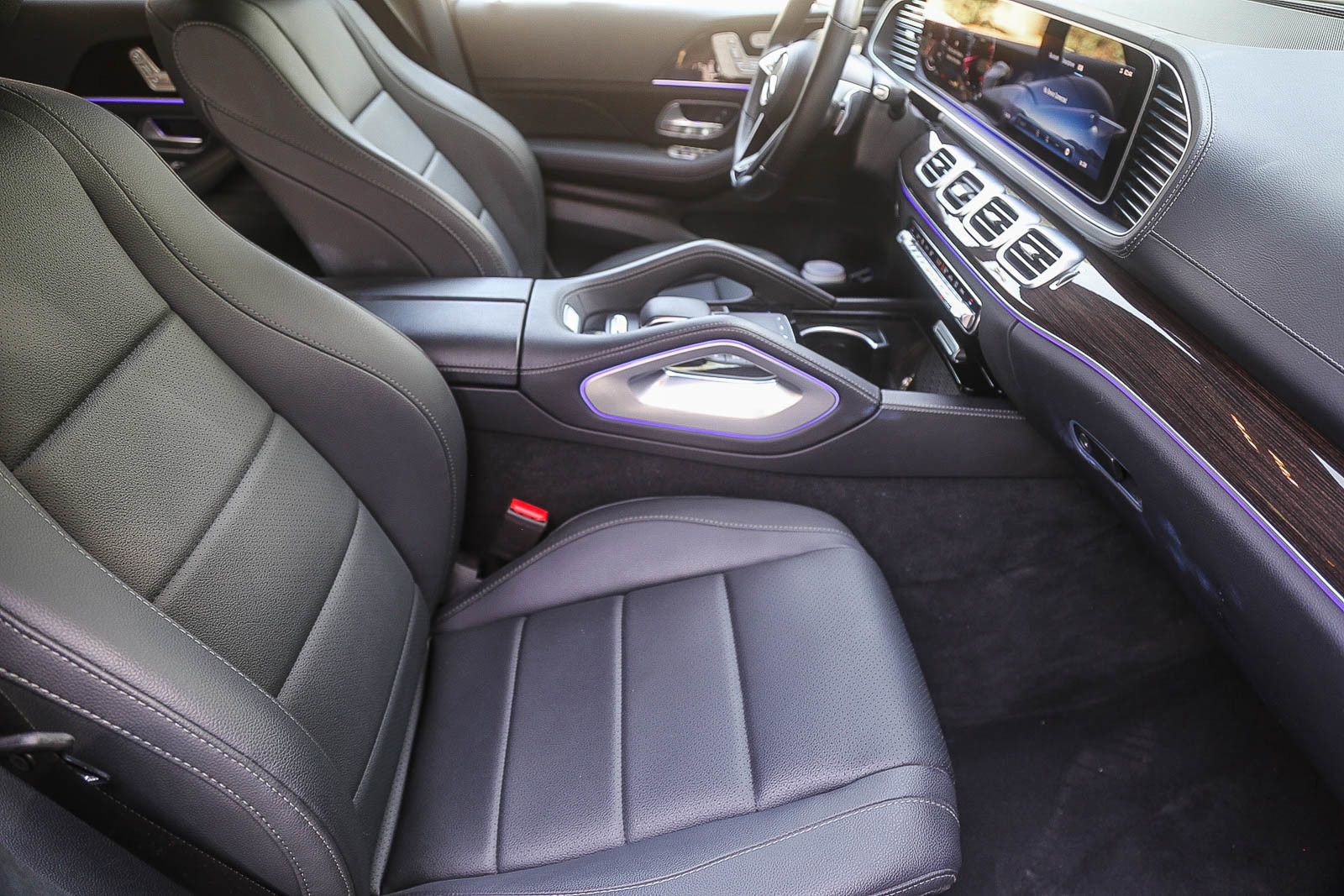 Used 2025 Mercedes-Benz GLS 450 4MATIC image 15