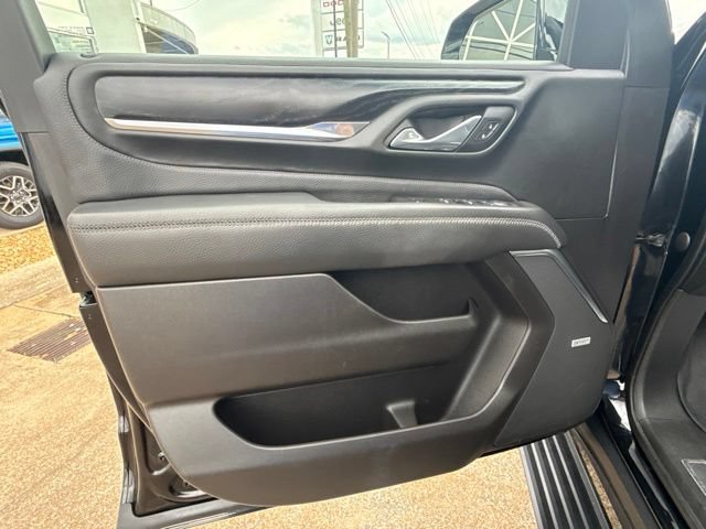 Used 2021 GMC Yukon Denali w/ Denali Premium Package AWD/4WD image 10
