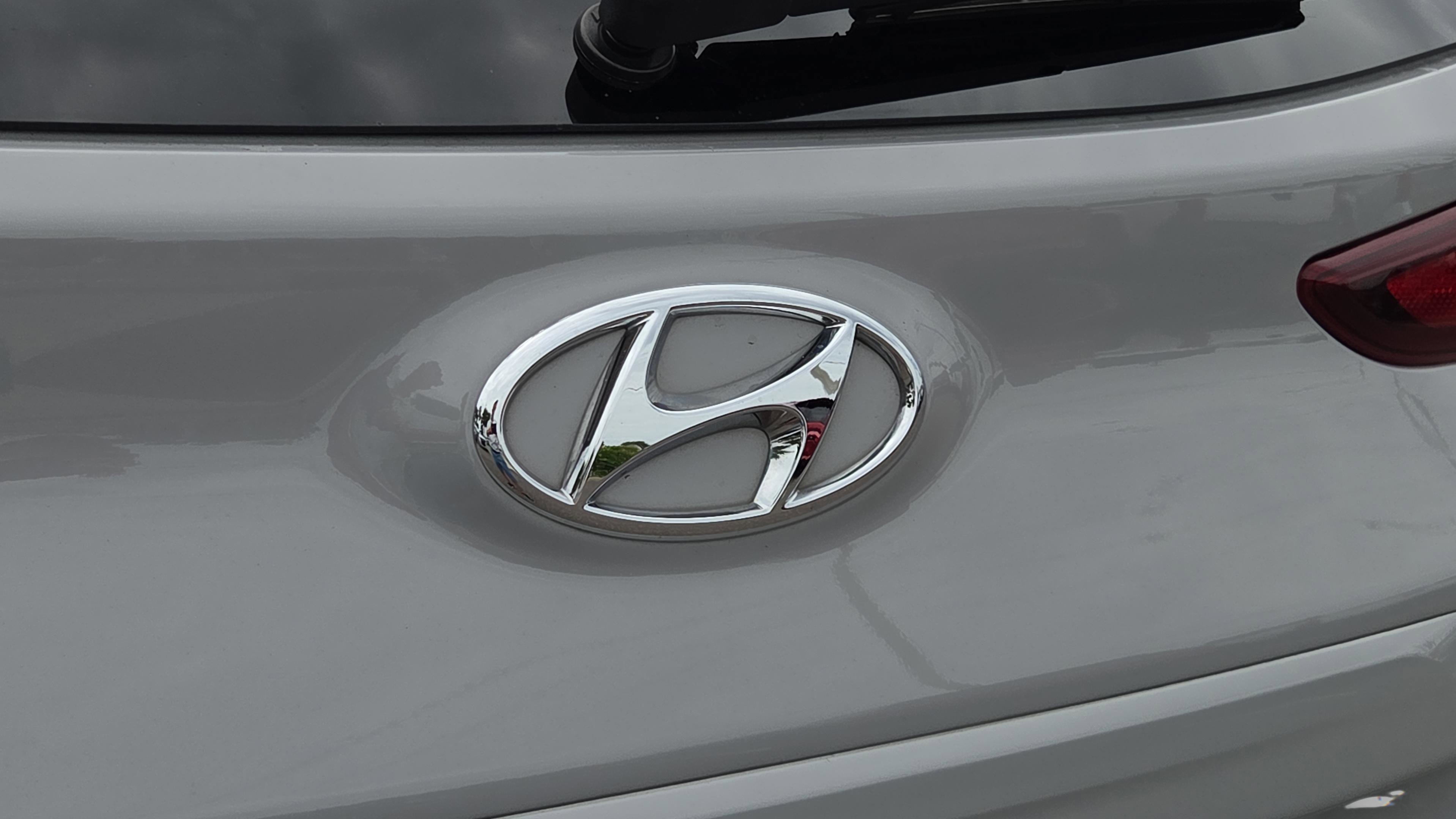 Used 2023 Hyundai Kona SEL FWD image 31