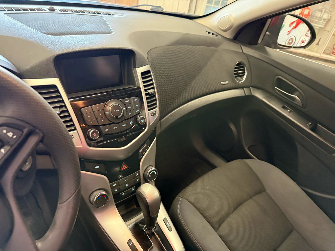 Used 2015 Chevrolet Cruze LT FWD image 14