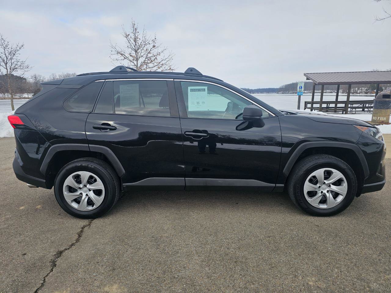 Used 2020 Toyota RAV4 LE w/ All Weather Liner Package image 4