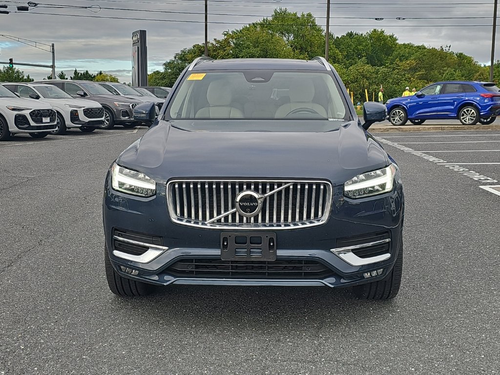 Used 2024 Volvo XC90 B6 Plus w/ Protection Package Premier AWD/4WD image 17