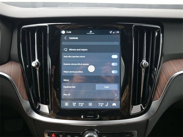 New 2026 Volvo V60 B5 Cross Country Plus w/ Protection Package Premier image 18