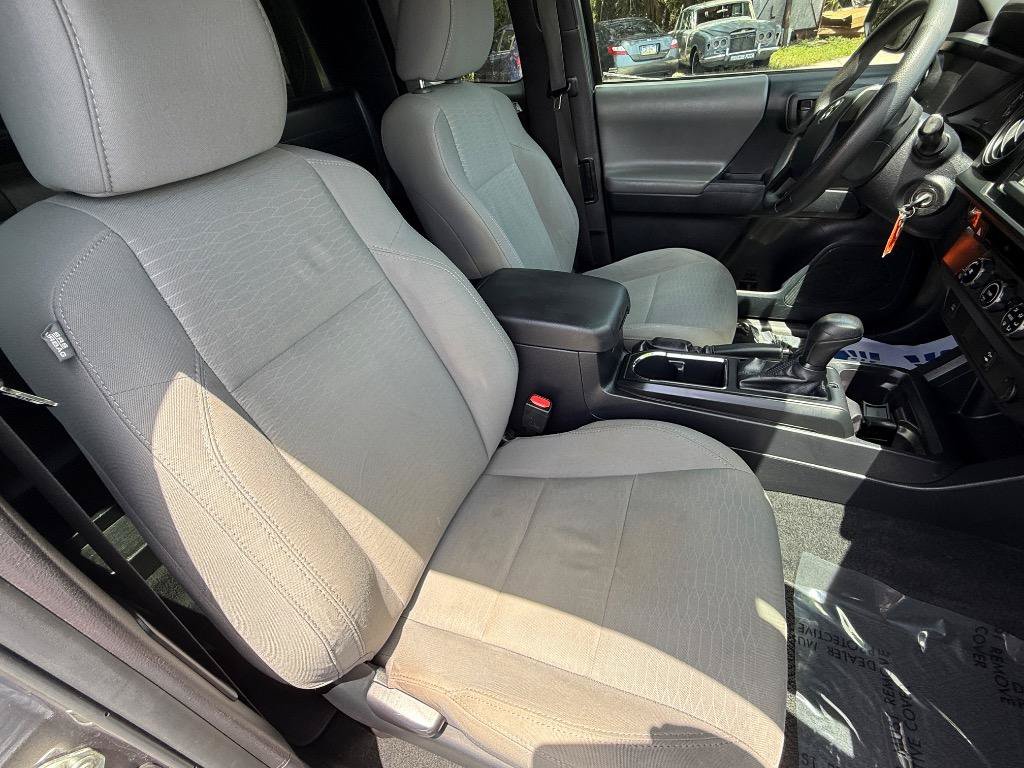 Used 2017 Toyota Tacoma SR RWD image 19