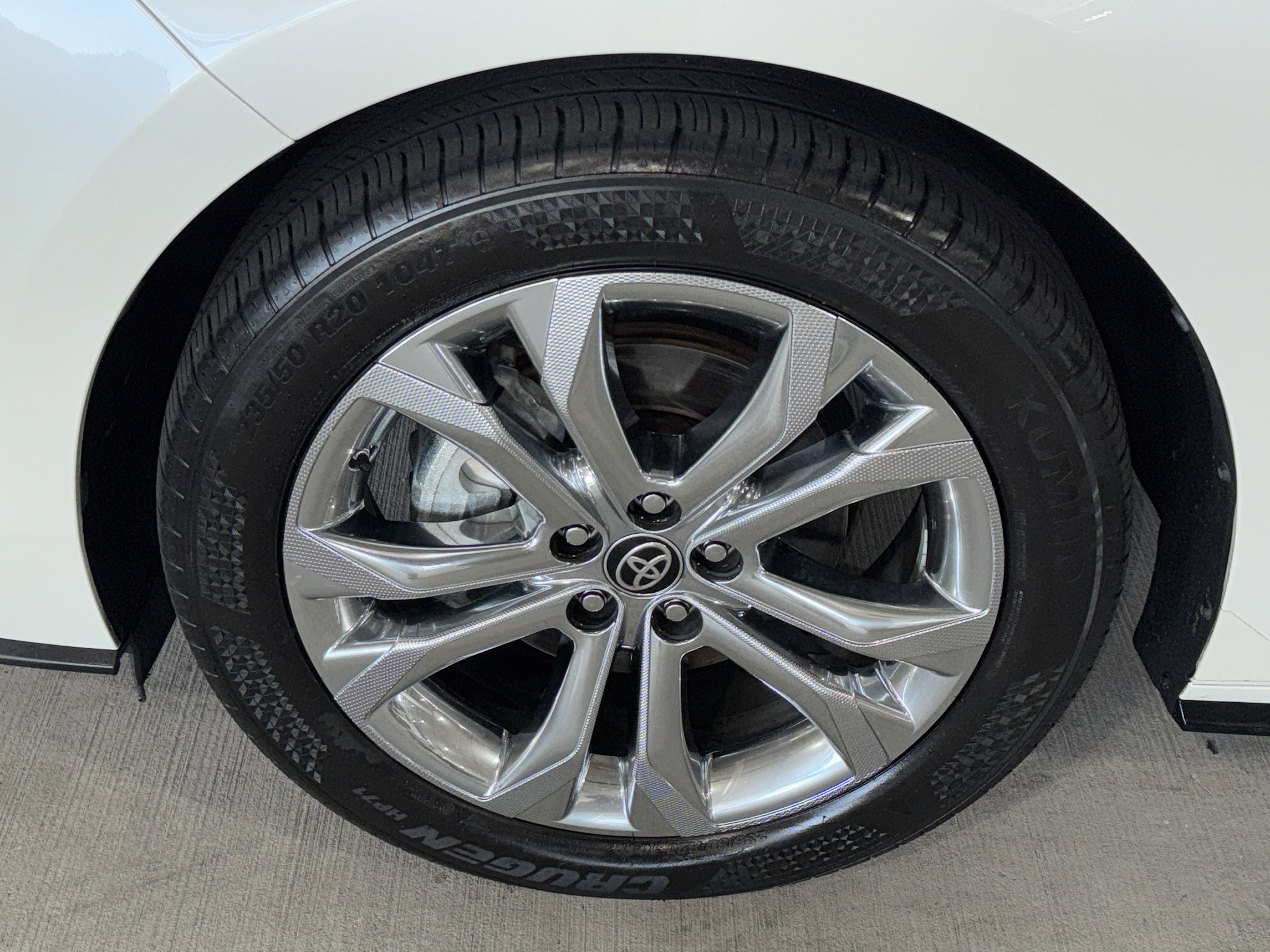 Used 2021 Toyota Sienna Platinum image 37