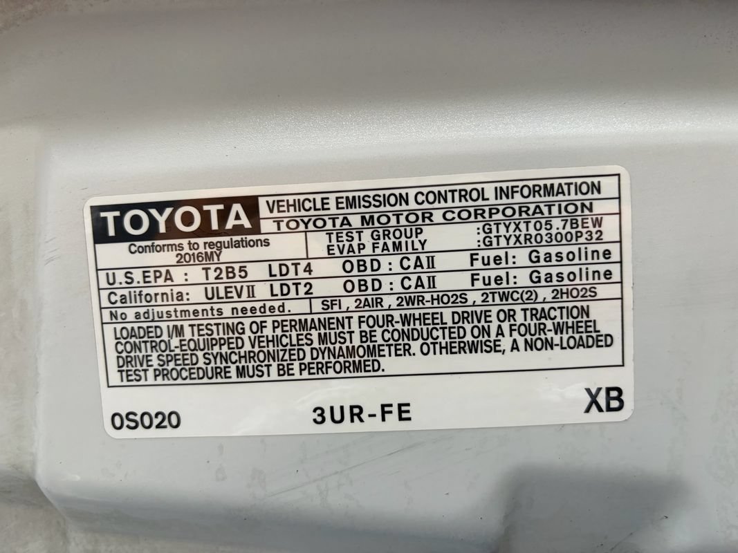Used 2016 Toyota Tundra SR5 w/ TRD Off Road Package AWD/4WD image 26