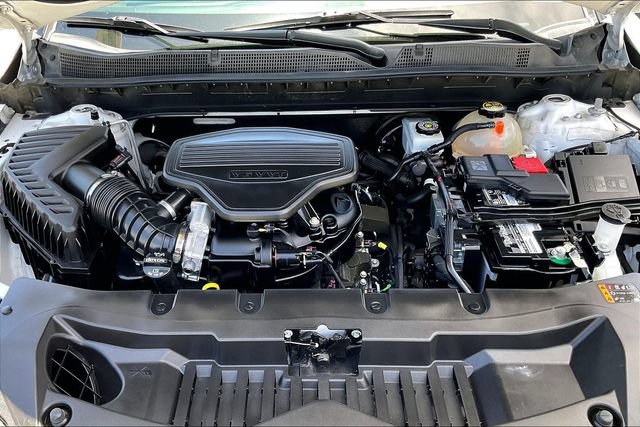 Used 2023 Chevrolet Blazer Premier w/ Enhanced Convenience Package FWD image 9