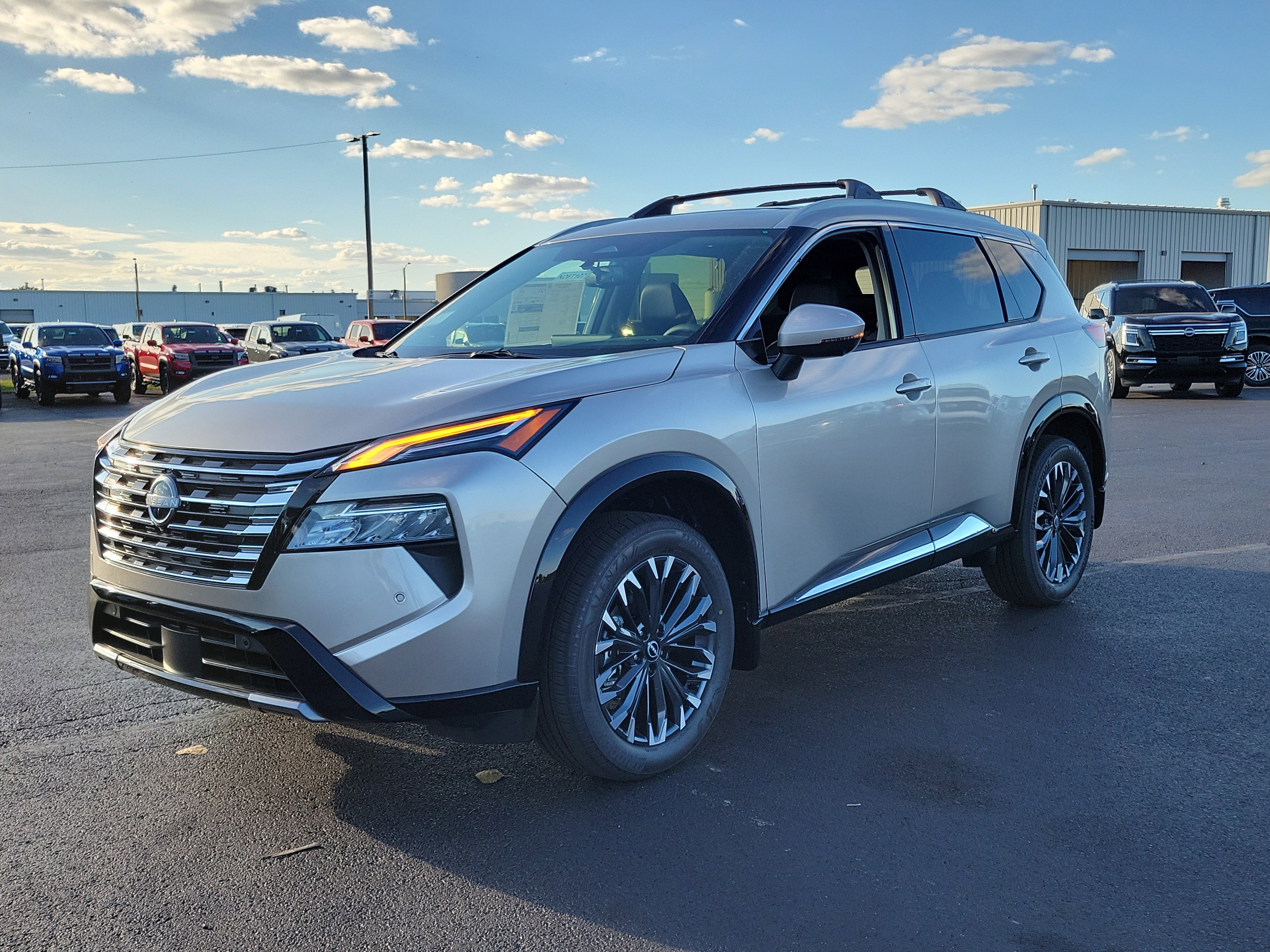 New 2026 Nissan Rogue Platinum w/ Platinum Premium Package image 2