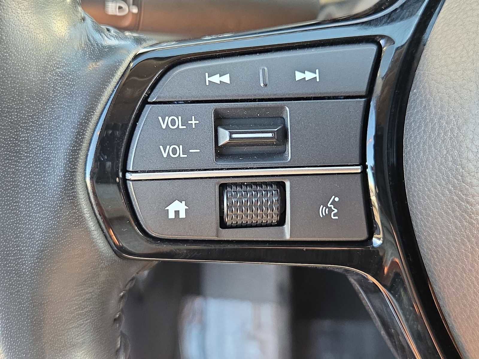 Used 2024 Honda HR-V EX-L image 24