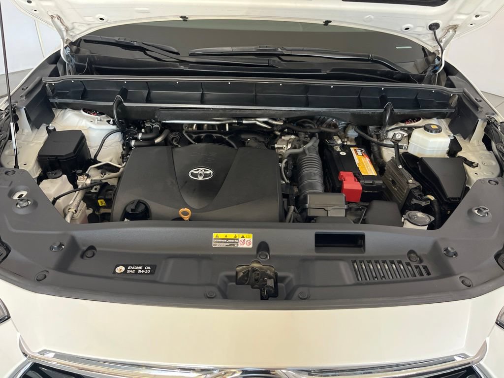 Used 2020 Toyota Highlander Limited AWD/4WD image 9
