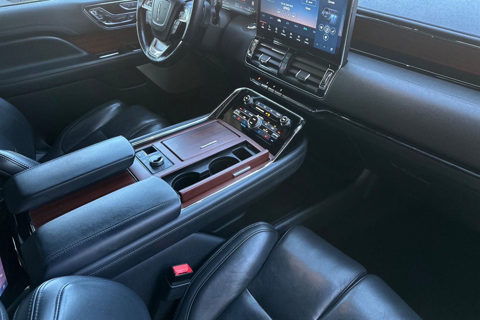 Used 2023 Lincoln Navigator L Reserve image 17