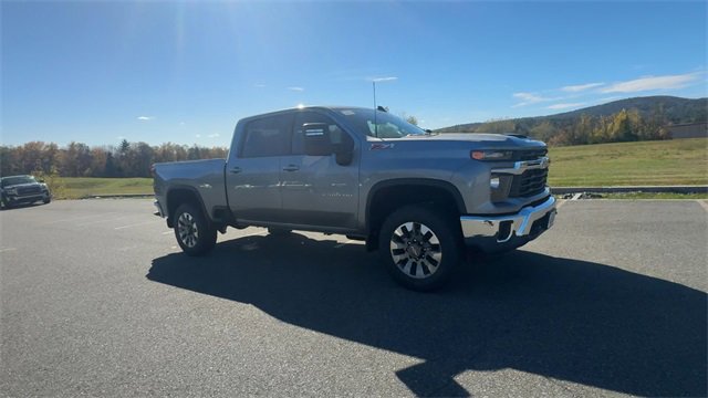 New 2026 Chevrolet Silverado 2500 LT image 4