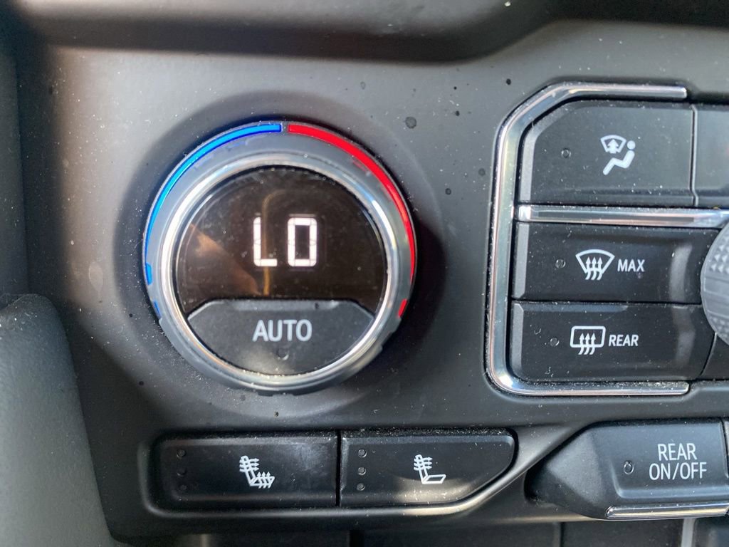 Used 2024 Chevrolet Tahoe LT image 26