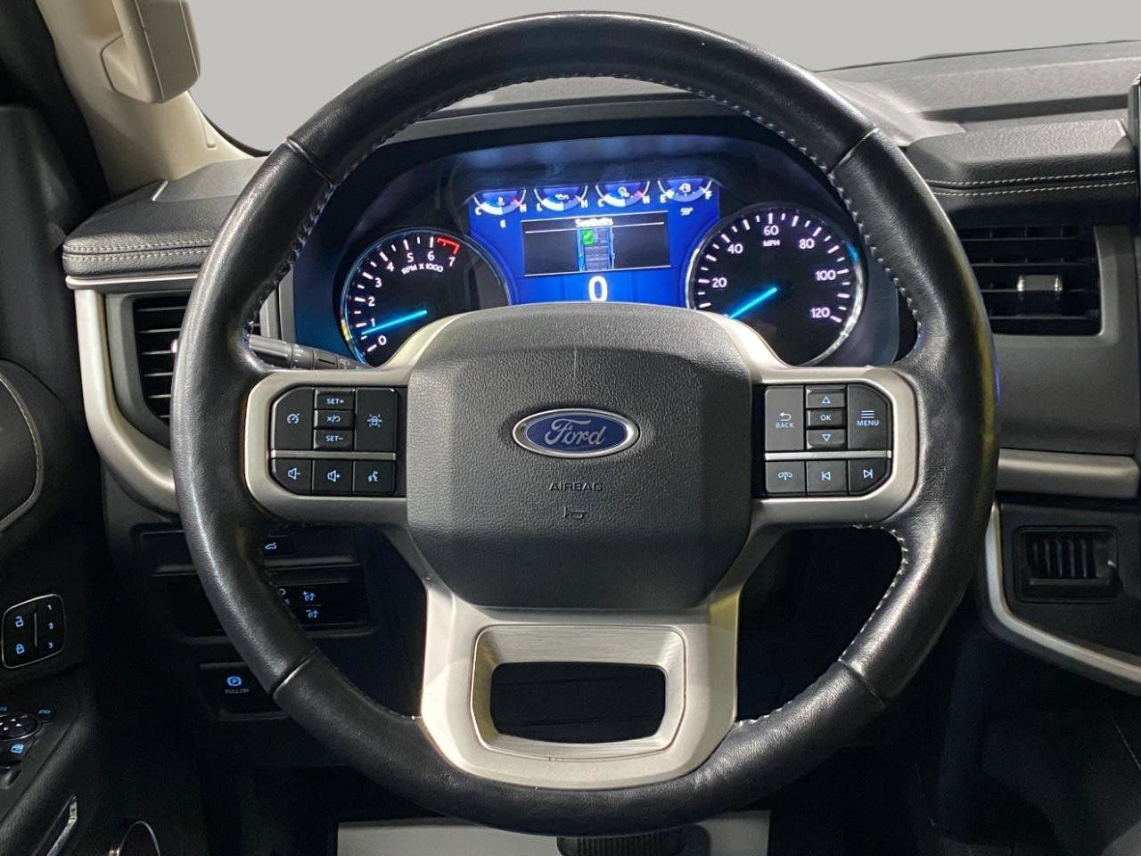 Used 2023 Ford Expedition Max XLT image 21