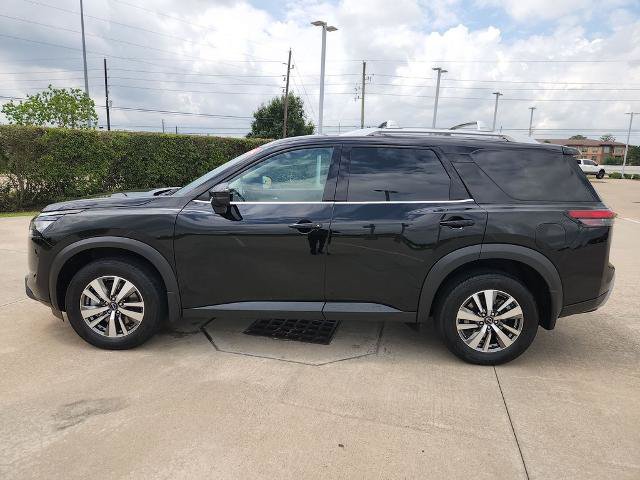 Certified 2025 Nissan Pathfinder SL AWD/4WD image 8