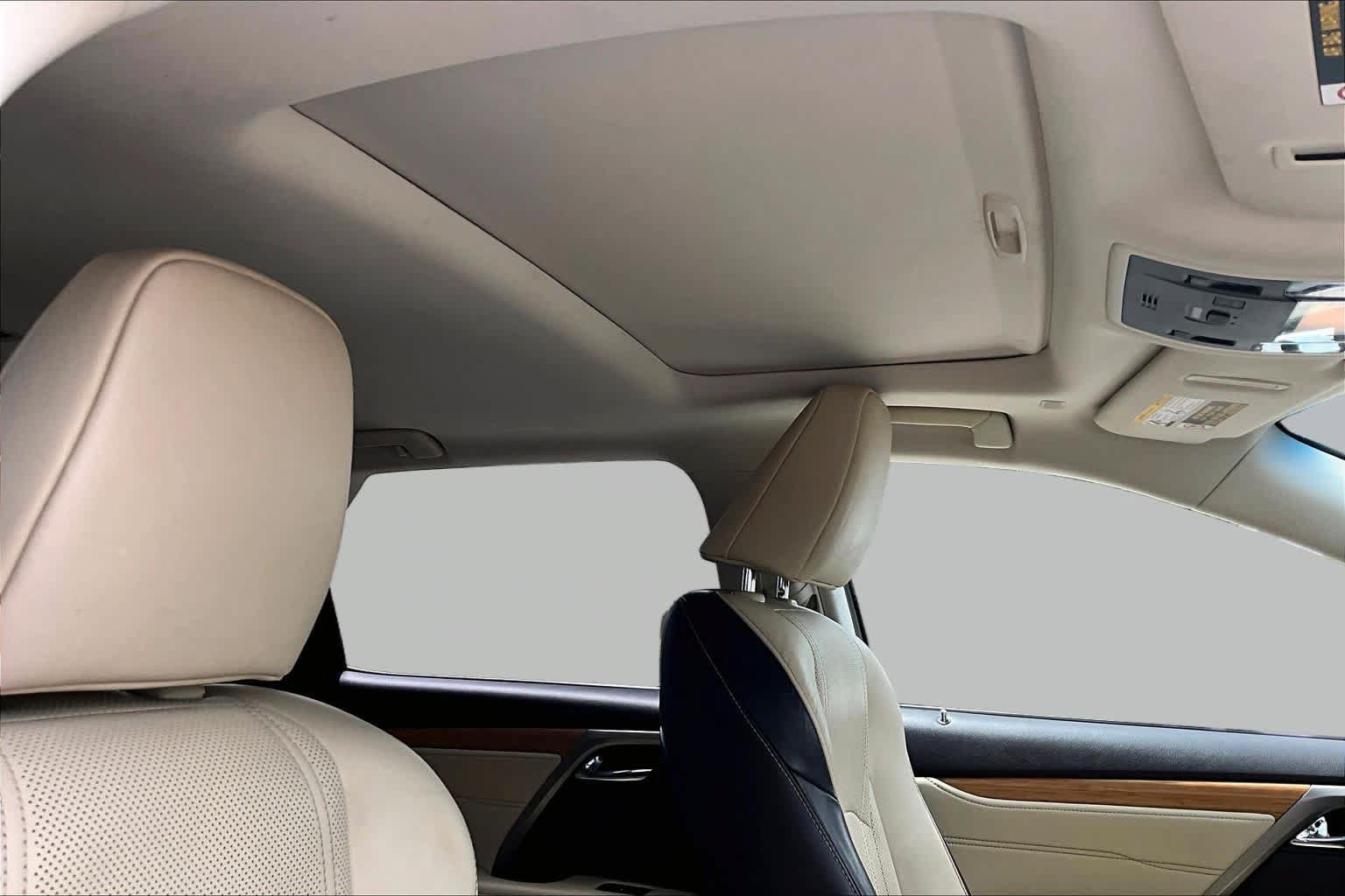 Used 2019 Lexus RX 350L FWD image 14