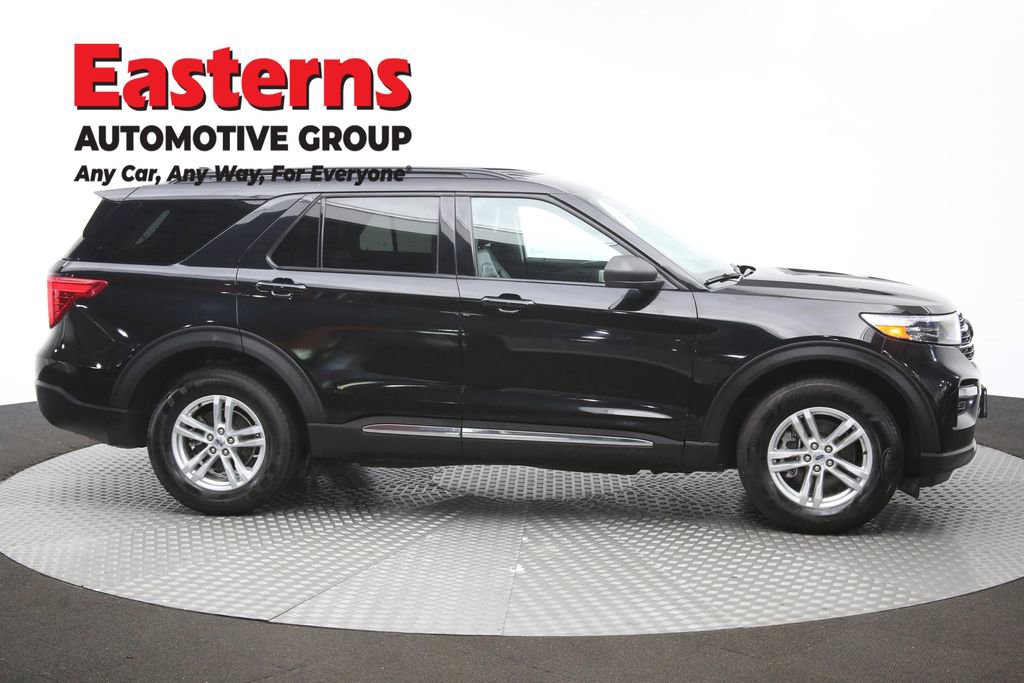 Used 2023 Ford Explorer XLT w/ Equipment Group 202A image 4