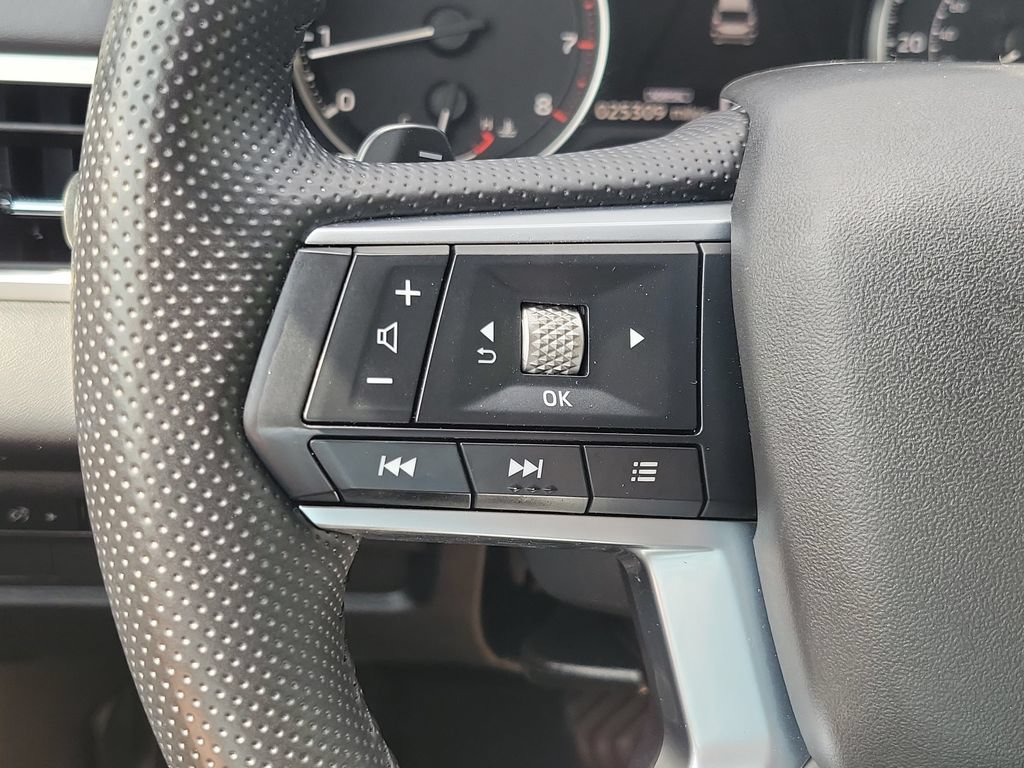 Used 2025 Mitsubishi Outlander SE AWD/4WD image 12