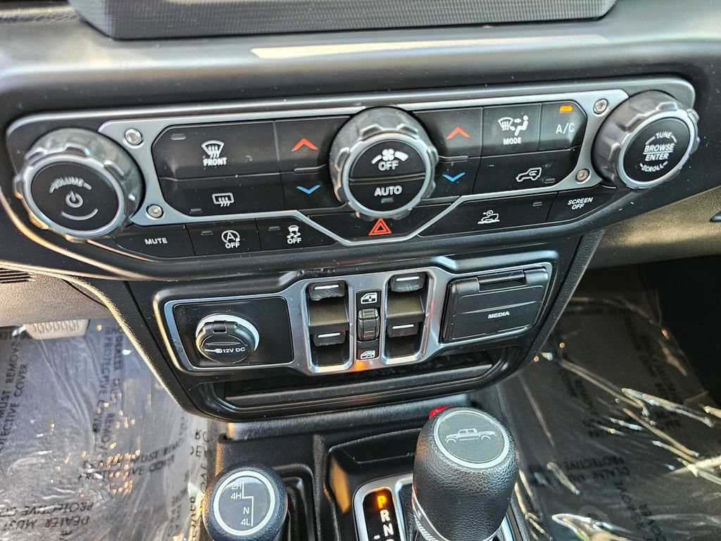 Used 2021 Jeep Gladiator Sport AWD/4WD image 31