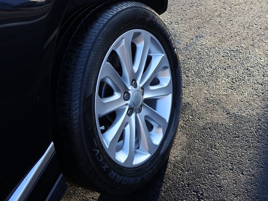 Used 2016 Land Rover Range Rover HSE image 39