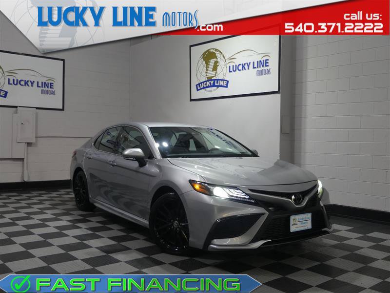 Used 2023 Toyota Camry XSE FWD image 1