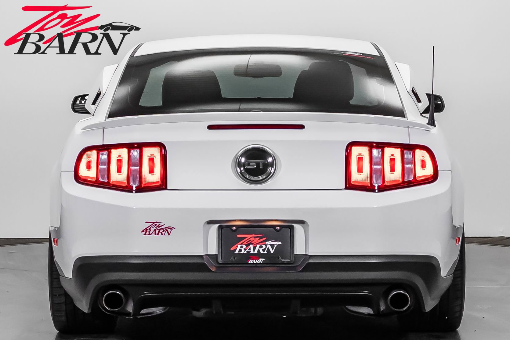 Used 2012 Ford Mustang GT Premium image 4