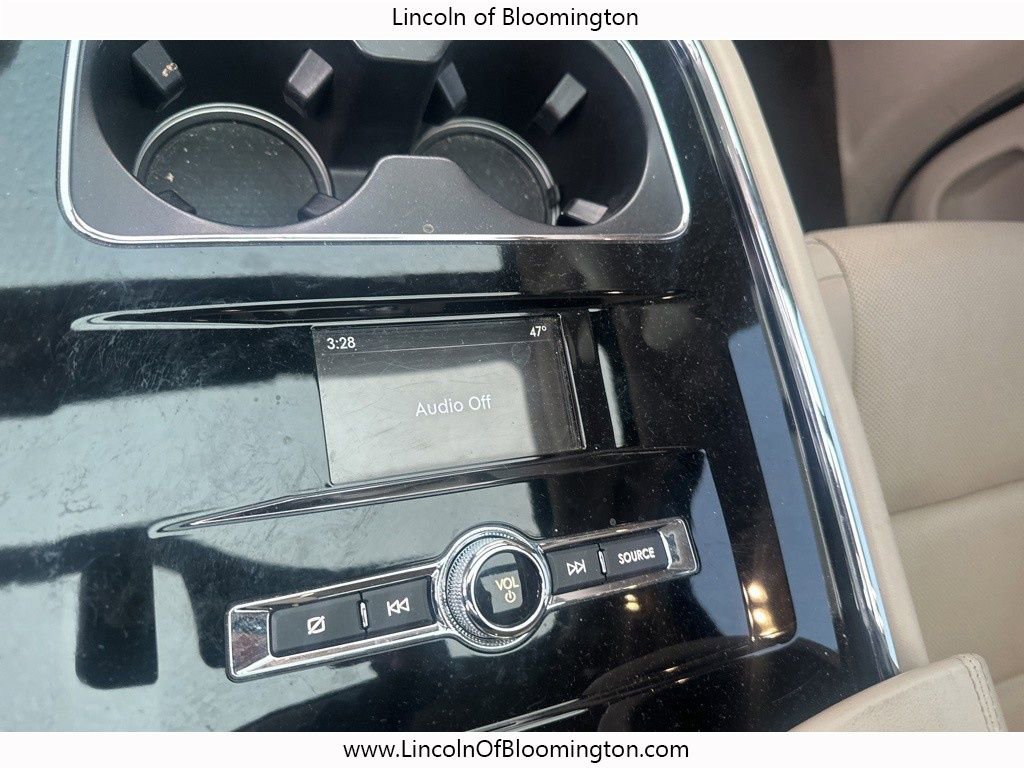 Used 2018 Lincoln Navigator Reserve w/ Technology Package image 18