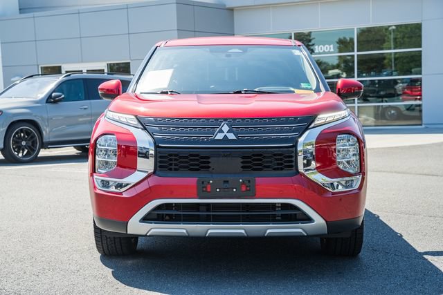 Used 2022 Mitsubishi Outlander SE AWD/4WD image 2