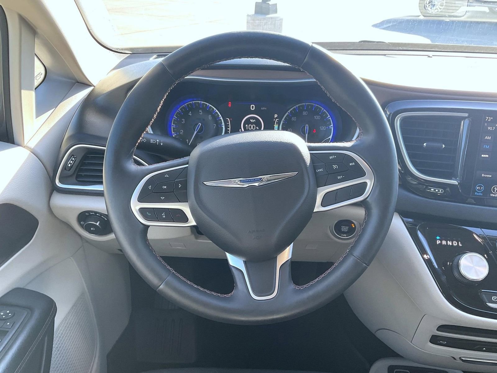 Used 2018 Chrysler Pacifica Touring-L Plus FWD image 13