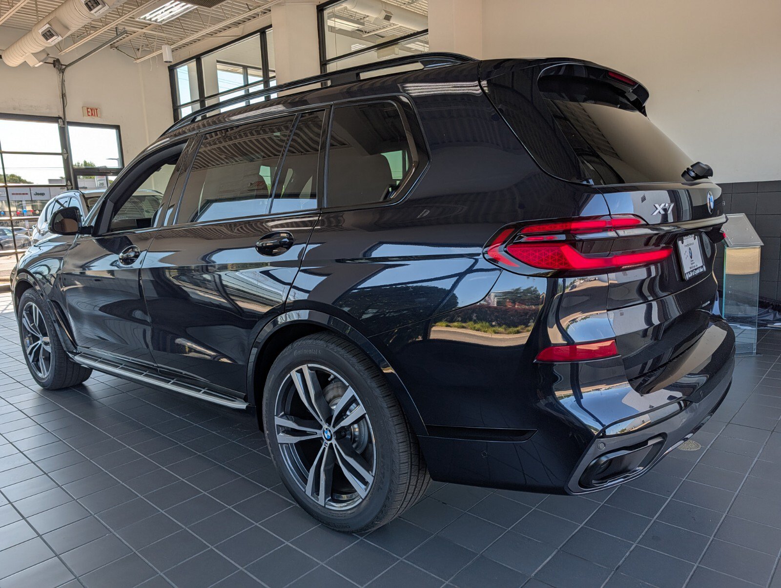 New 2027 BMW X7 xDrive40i w/ M Sport Package AWD/4WD image 6