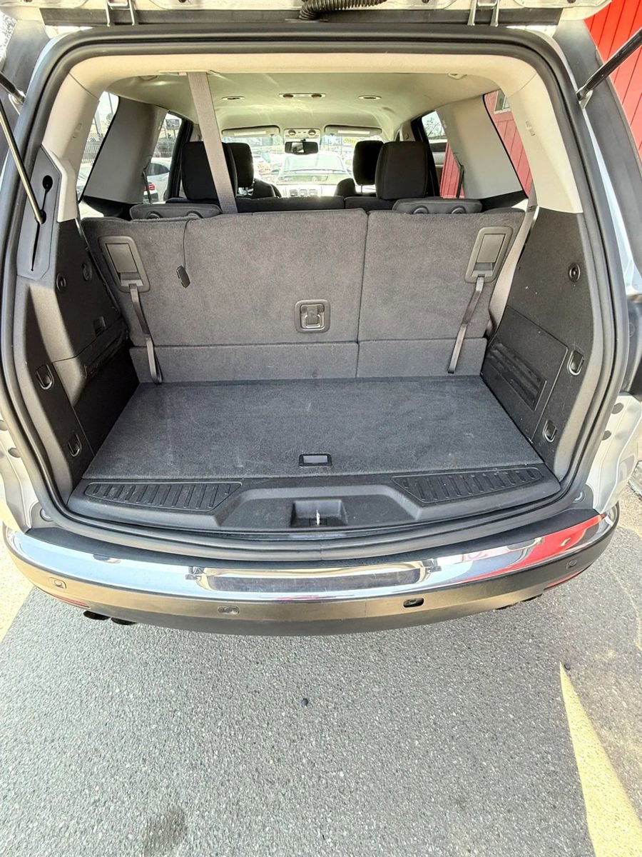 Used 2012 GMC Acadia SLE image 7